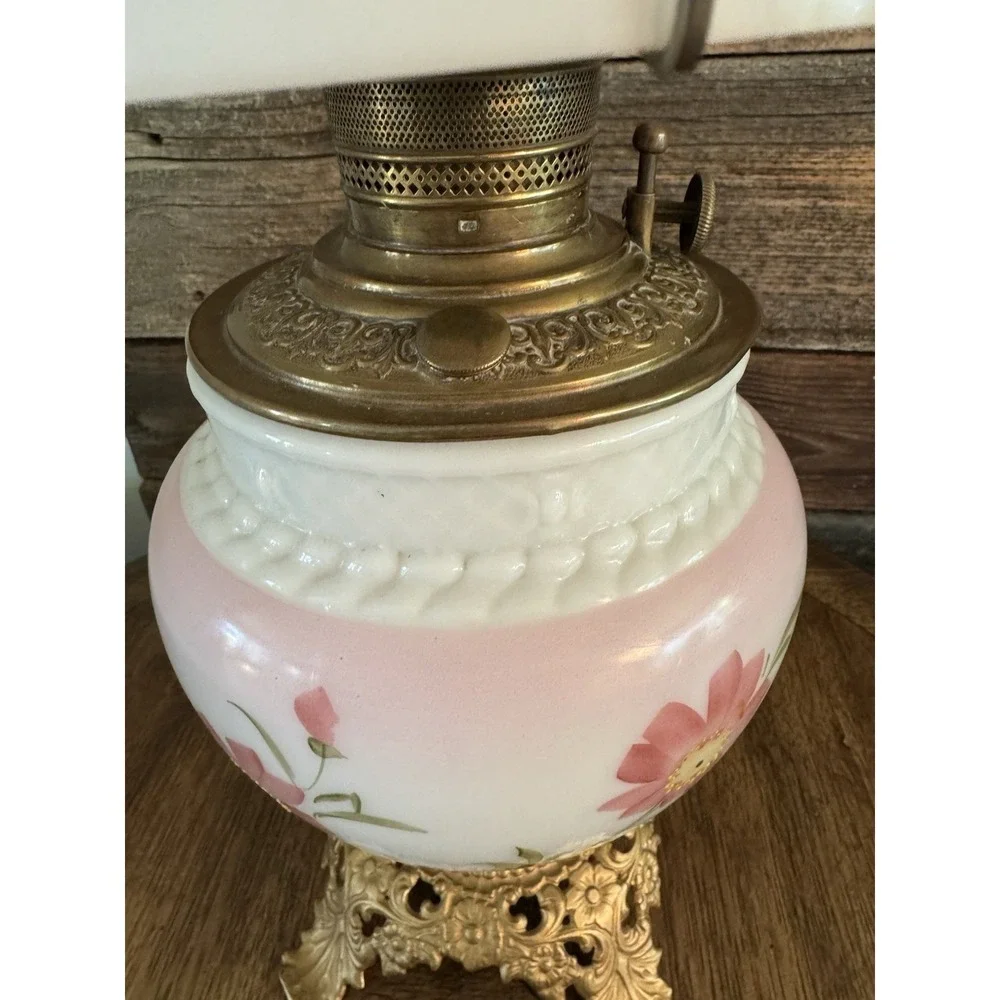 Vintage Victorian Gone With The Wind Hand Painted Parlor Hurricane Table Lamp